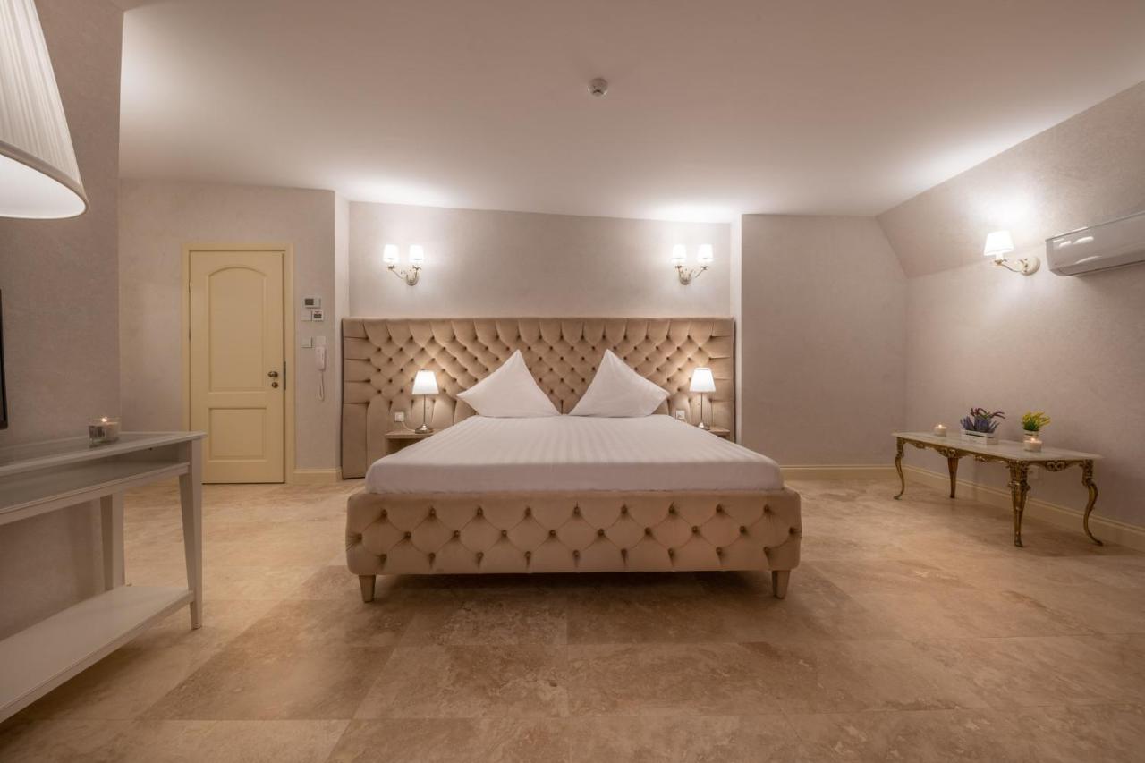 Hotel Casa Fiori Boekarest Buitenkant foto